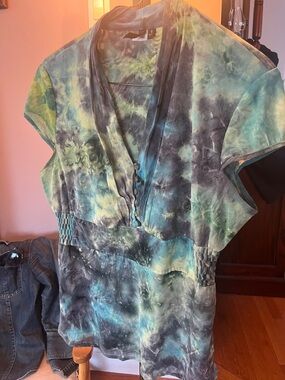 Essentials by Milano Teal Green Blue Tie-Dye Blouse